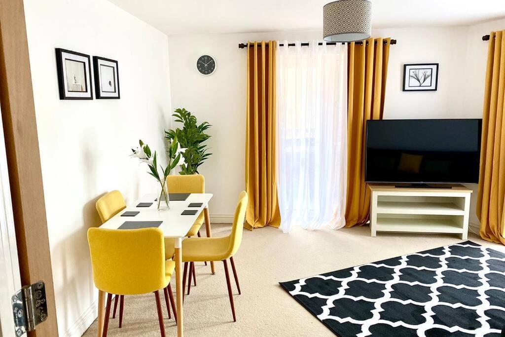 Smartrips Apartments - Lakeside/Thurrock West Thurrock Dış mekan fotoğraf